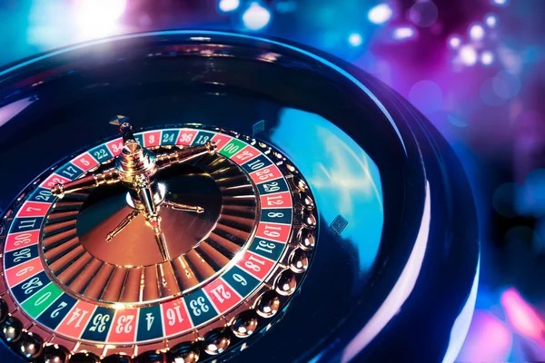 rinz mobile app showing live blackjack table with cashback balance in top widget